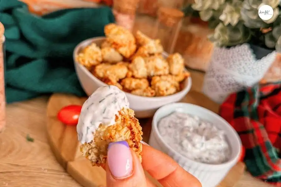 kurczak jak popcorn w sosie koperkowo-czosnkowym